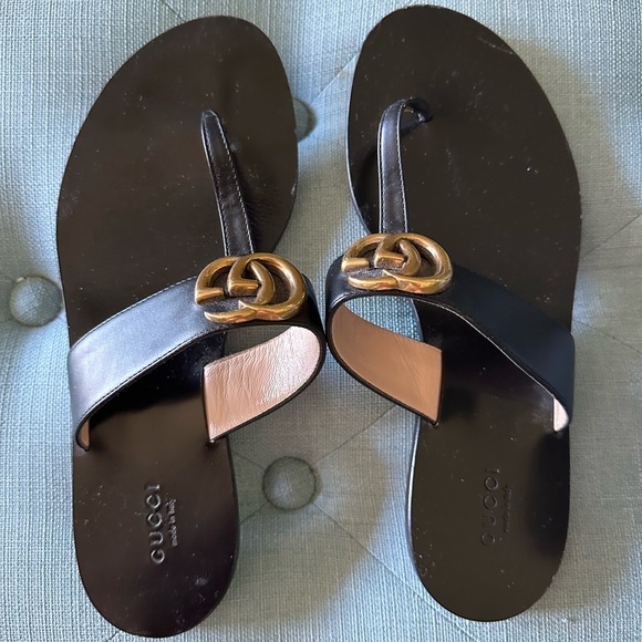 Gucci Black and Gold Sandals - Picture 3 of 5